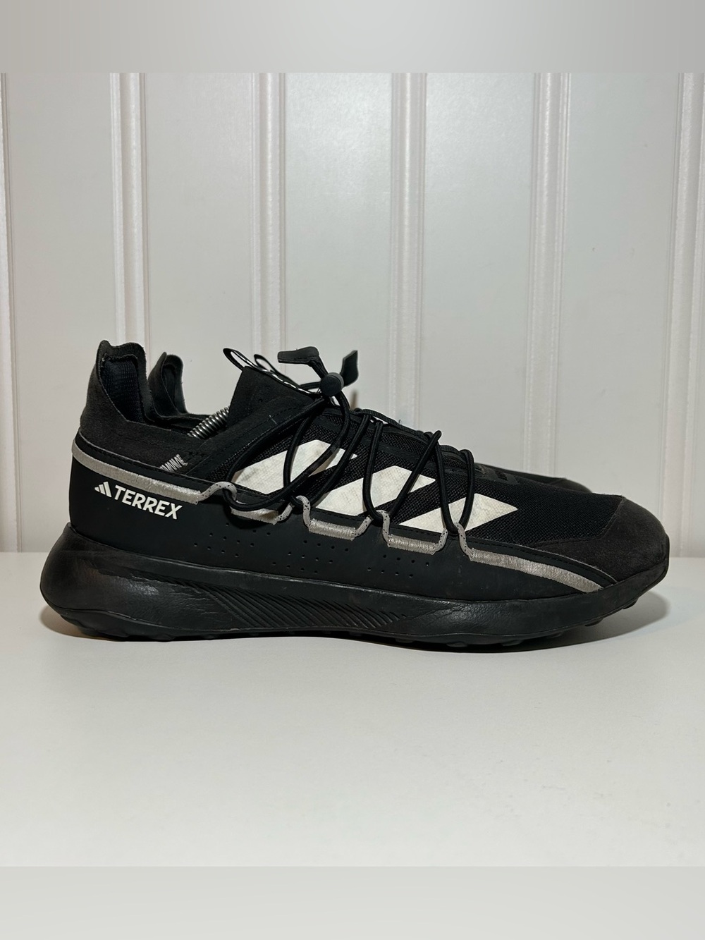 Adidas terrex voyager black white